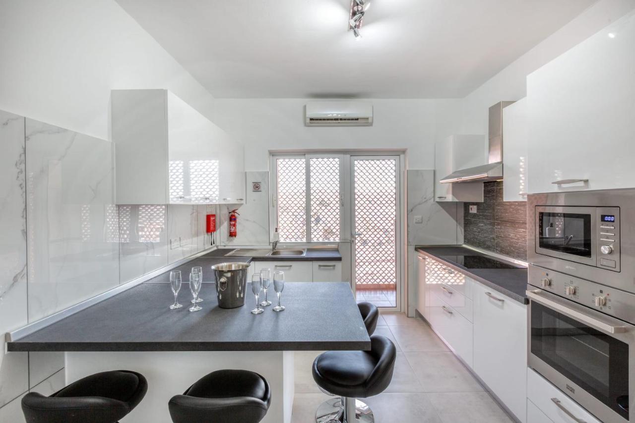 Pool Apartment Is-Swieqi Exterior foto