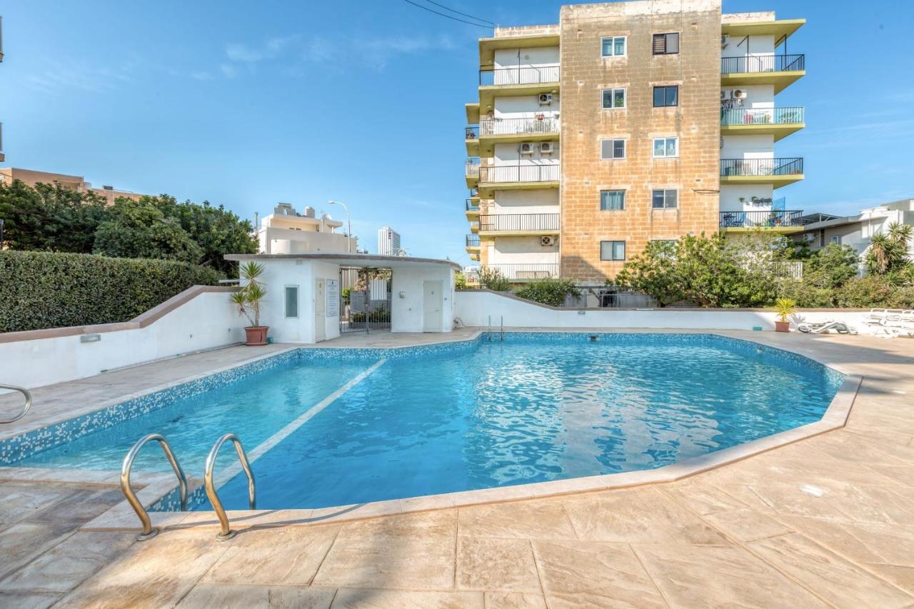 Pool Apartment Is-Swieqi Exterior foto